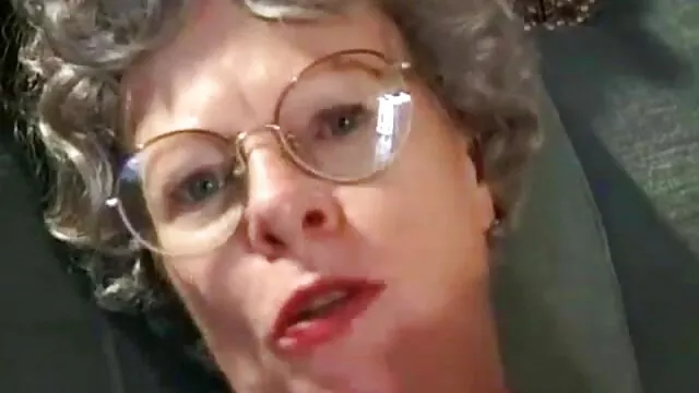 - Avril Hall شروع به بلعیدن یک عضو دانلودرایگان فیلم سوپرسکسی می کند