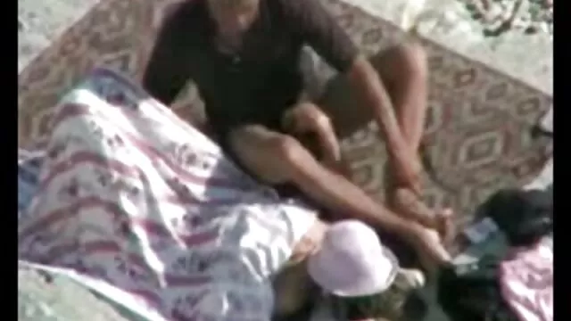 دختر بیدمشک دانلودفیلم سوپرجدیدخارجی جوانان در حال پریدن